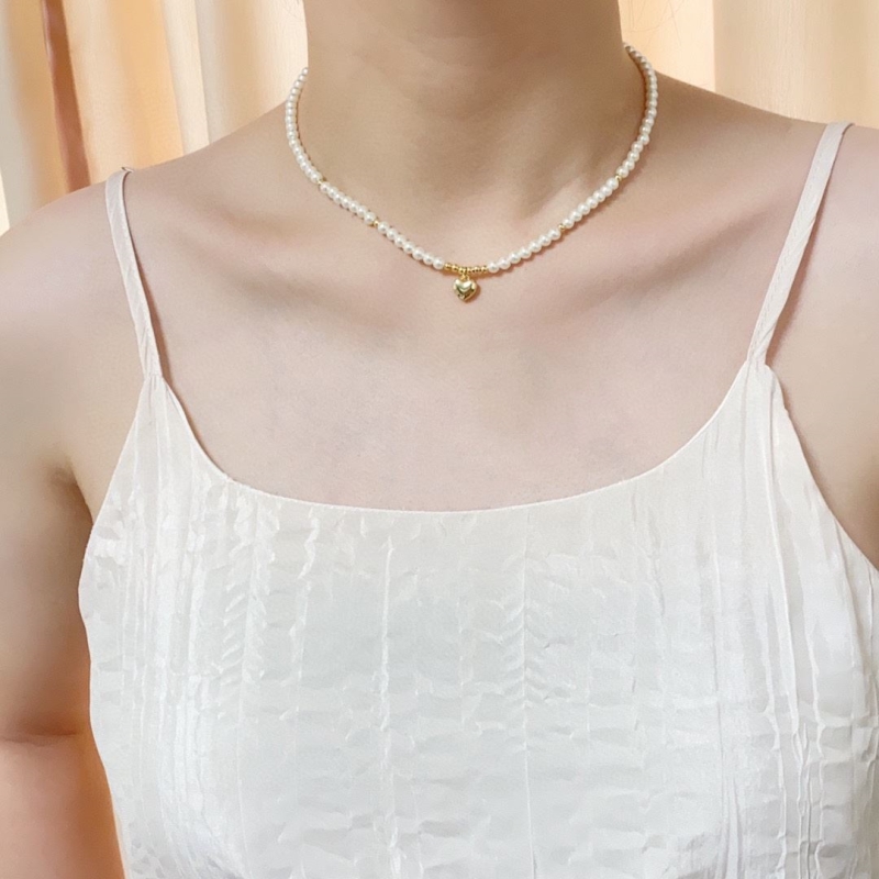 Ch**el necklaces